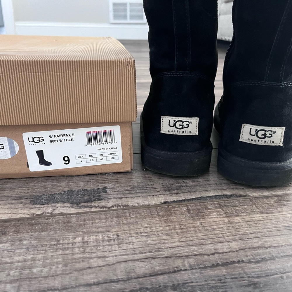 Used Black Uggs - Picture 3 of 3